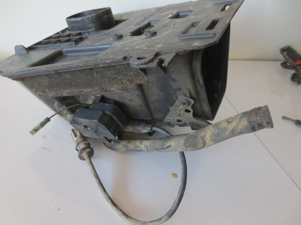 Polaris Sportsman 850 XP 2011 usado OEM Air Breather Box Foto 4 de 4