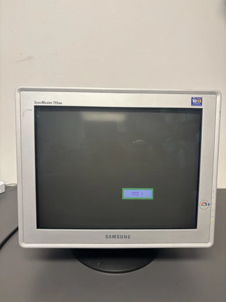 Samsung SyncMaster 793MB Monitor 16” Screen-Please Read Description! - Image 4 of 4