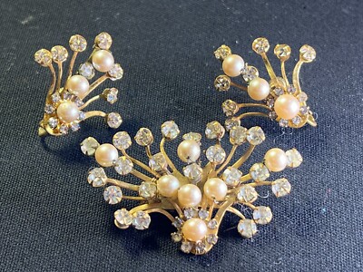 Rare Craft Signed Vintage Rhinestone & Faux Pearl Brooch  Vintage ART Signed Pearl & Rhinestone Brooch + Earrings Set display picture 1