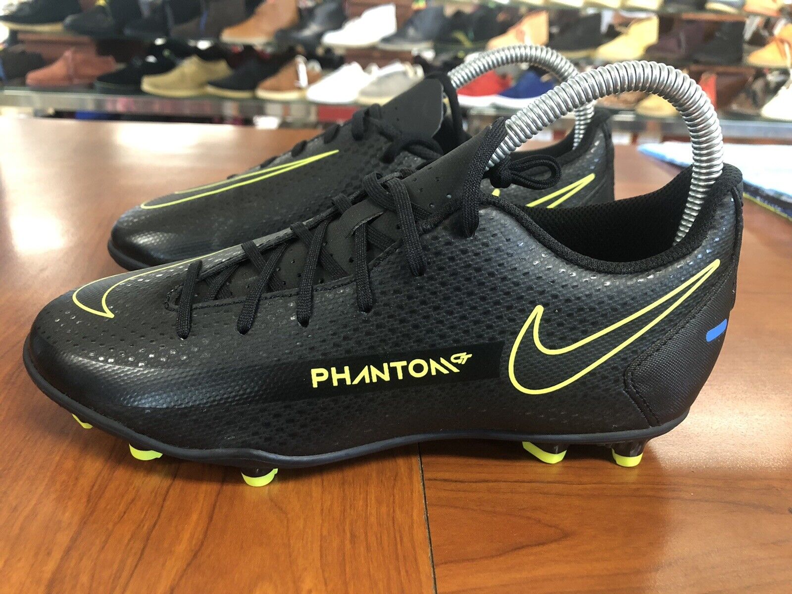 Nike Phantom GT Club FG/MG Boy's Size 5.5 Soccer Cleats Black-Green  CK8479-090