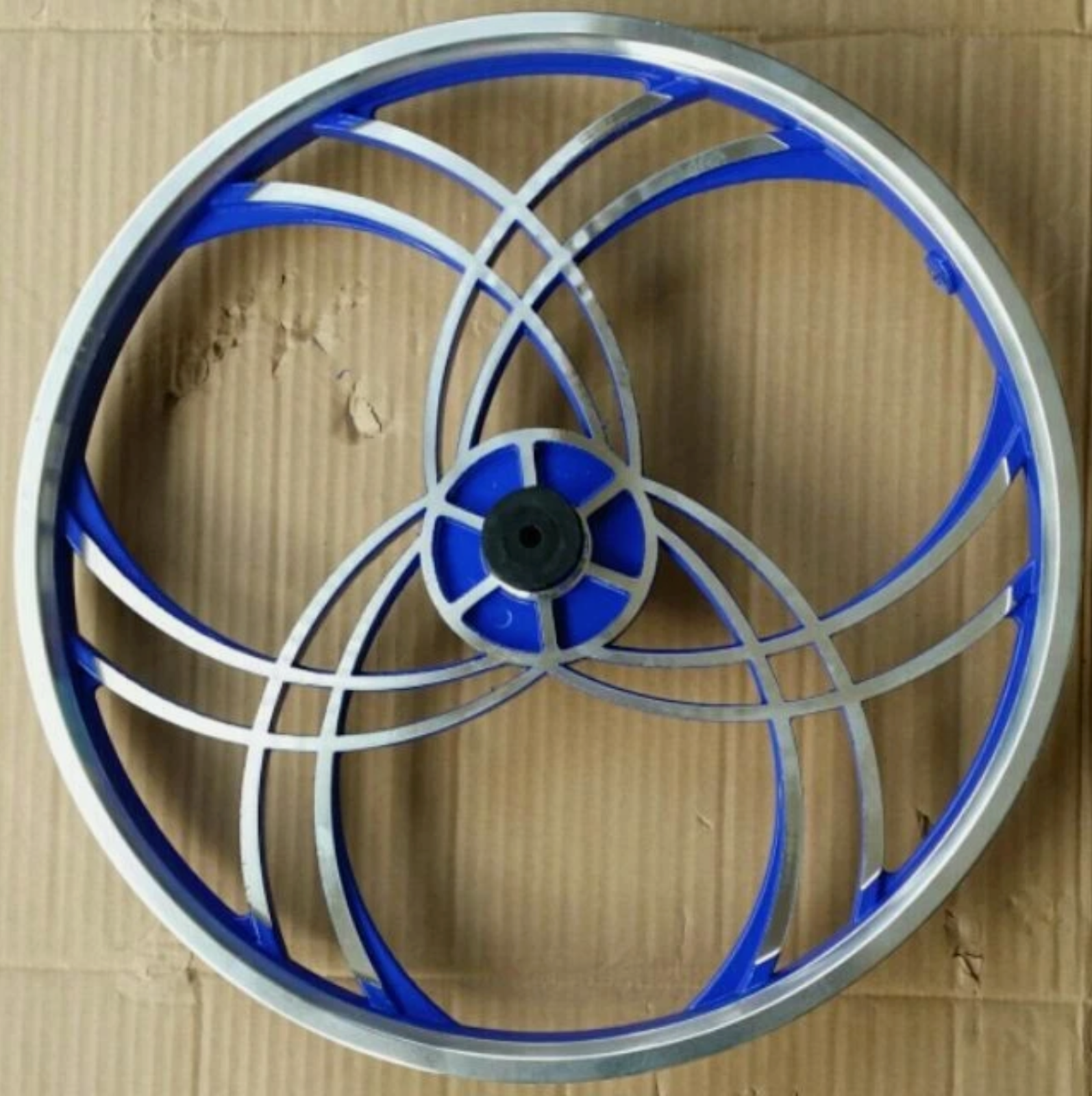 Foto 1 di 1