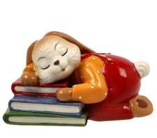 Goebel Hase Kurze Pause Neuheit 2024 Häschen mit Büchern Ostern 5851 Hasenschule