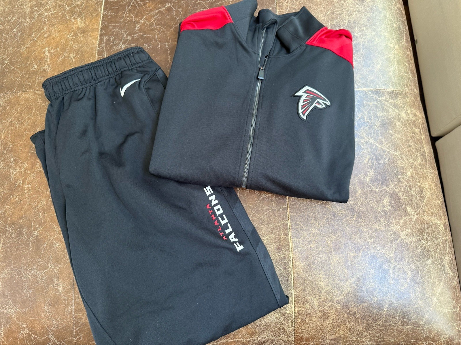 SACAI X NIKE Nike Atlants Falcons NFL Onfield Stay Warm giacca e pantaloni con zip taglia 2XL NUOVI