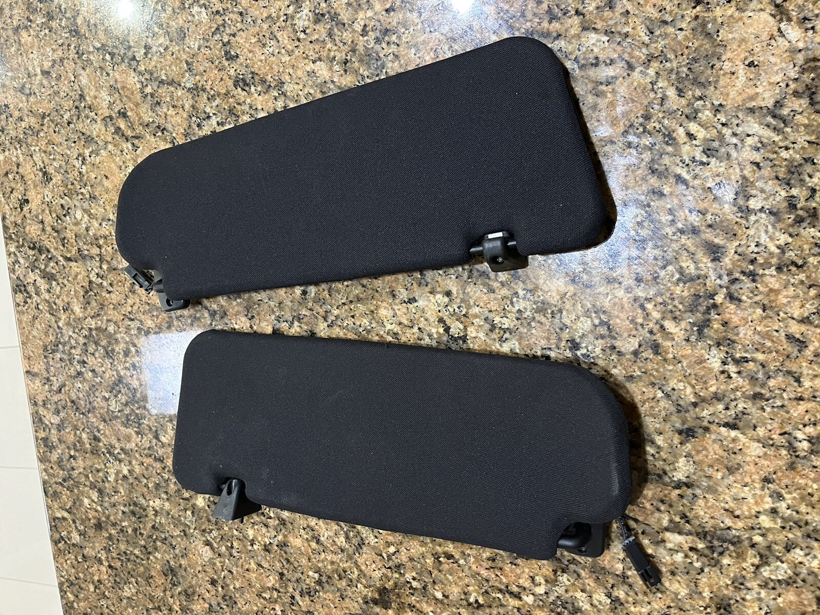 VY VZ CALAIS BLACK SUN VISORS HOLDEN HSV GM COMMODORE SS PAIR eBay