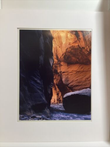 E. Jay Hilty, Colorado “ Canyon Rock” 18x22” PHOTOGRAPH 24 X29 2002 - Afbeelding 1 van 10