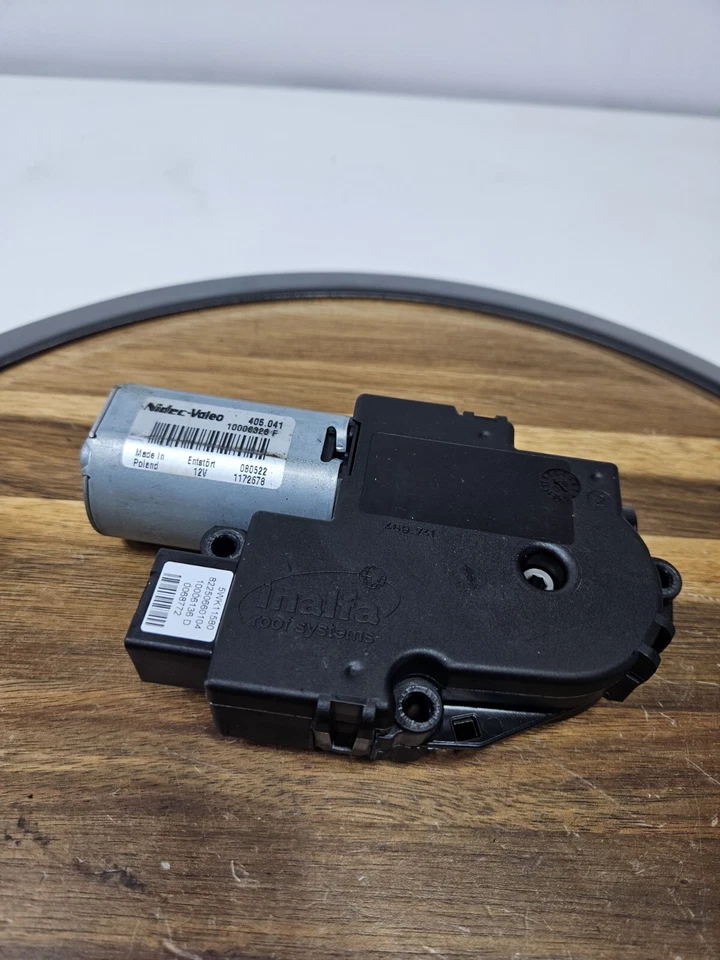 2008 - 2015 Land Rover LR2 Sunroof Motor OEM 5WK11580 - Image 3 of 4