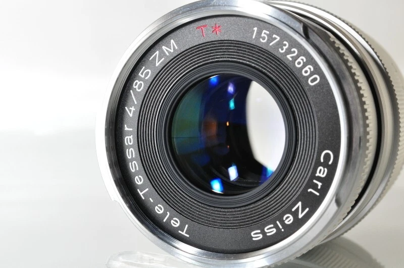 [COMO NUEVO] Lente plateada Carl Zeiss Tele-Tessar T* 85 mm F/4 ZM para montaje Leica M #5989 Foto 2 de 4