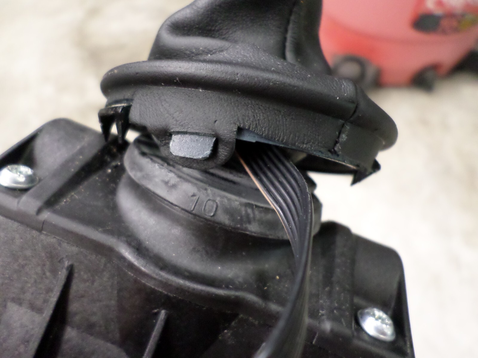 BMW E60 E61 E63 E64 M5 M6 GEAR SHIFTING STEPTRONIC SMG MANUAL GEARBOX W