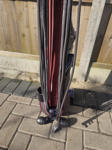 Dyson Ball Animal 2 UP24 Upright Vacuum Cleaner Corded 700W Bagless Lightweight - Picture 8 of 9
