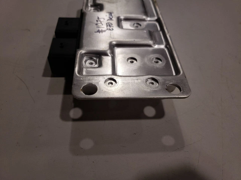 Módulo de control de puerta trasera - BMW X5 2009 diésel E70 M57N2 - OEM 7230669 Foto 4 de 4