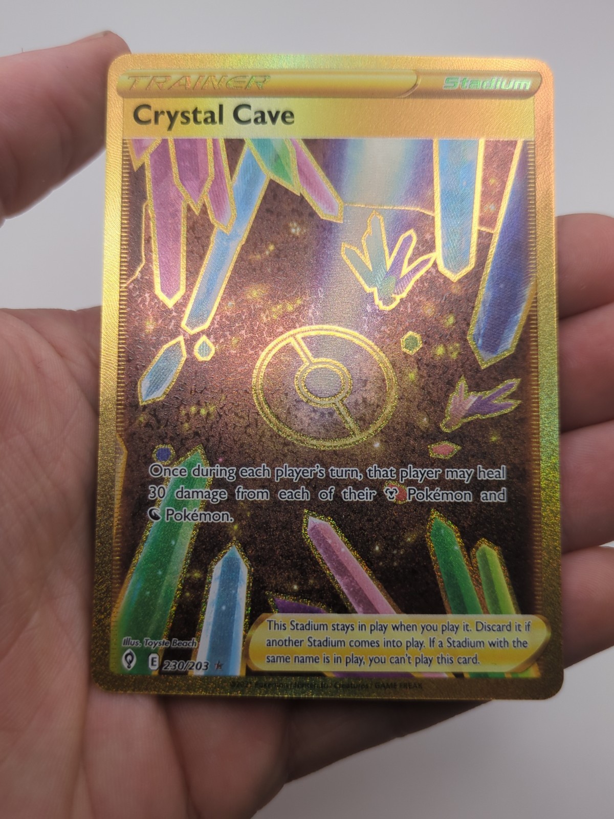 Crystal Cave (Secret) 230/203 SWSH07: Evolving Skies Holo