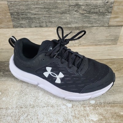 Under Armour Charged Assert 10 Mens Shoe Sz 7.5 4E Wide Black White Mesh Sneaker