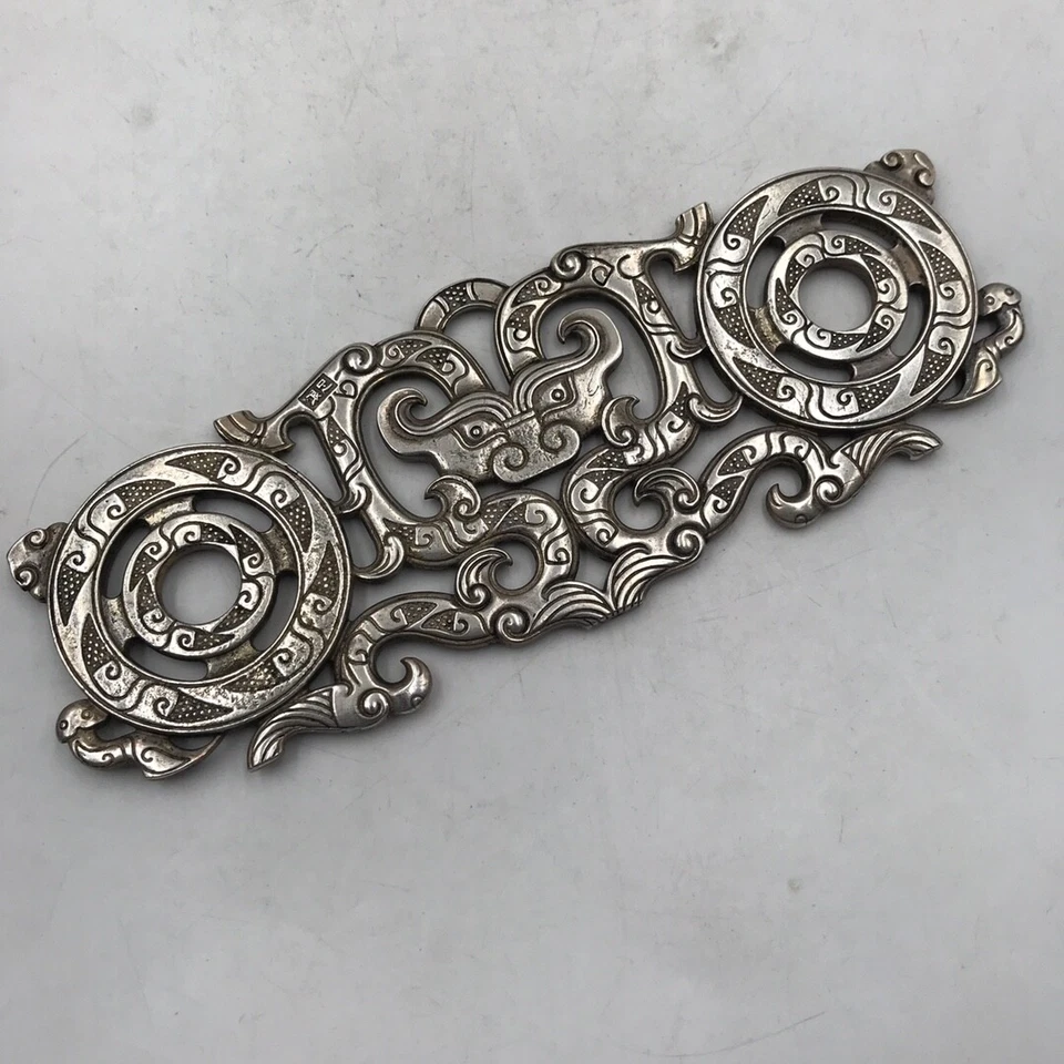 Placa de besta chinesa antiga tibetana prata micro gravada dupla face aberta - Imagem 4 de 4