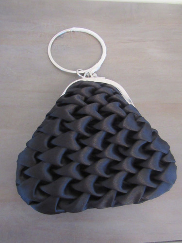 Women's Evening Tear Drop Silver Loop Handle Black: Brand New!!