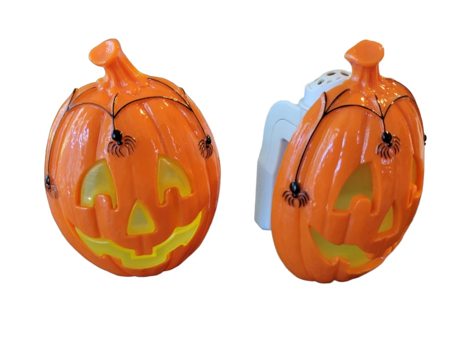 Slatkin & Co Light Up Wallflower Plug Pumpkin Jack-o-Lantern Fragrance Diffuser - Image 2 of 4