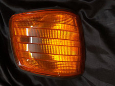 Mercedes C126 500SEC Euro lado derecho direccional lente perfecta parte # 1305233923