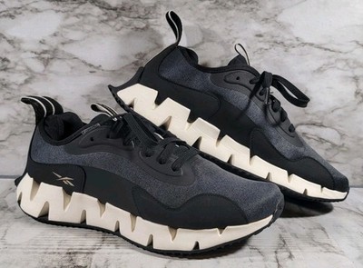 Reebok Zig Dynamica CLW Black Running Shoes Sneakers / IF5947 / Women's Size 10