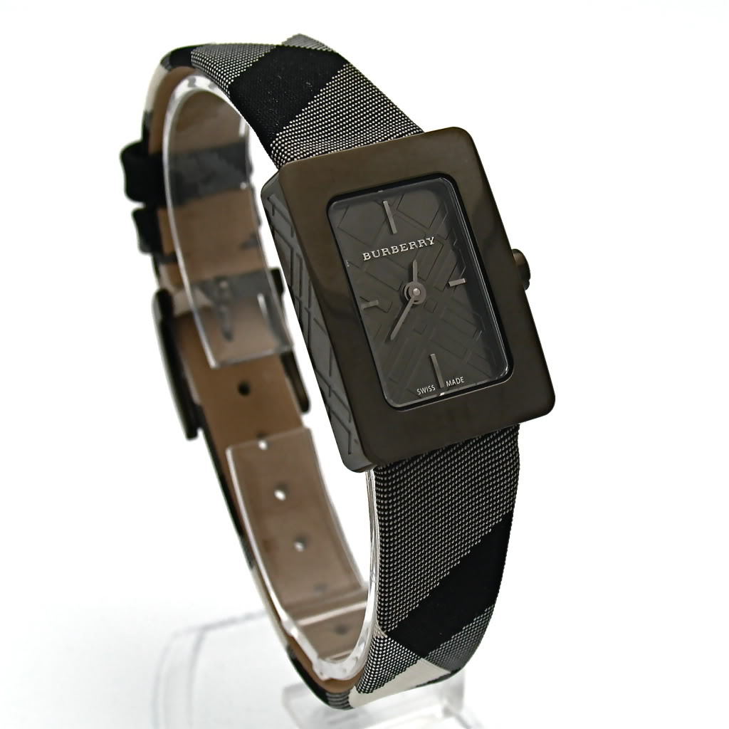 NEW BURBERRY ENGRAVED BLACK DIAL PLAID CHECKED SIGNATURE