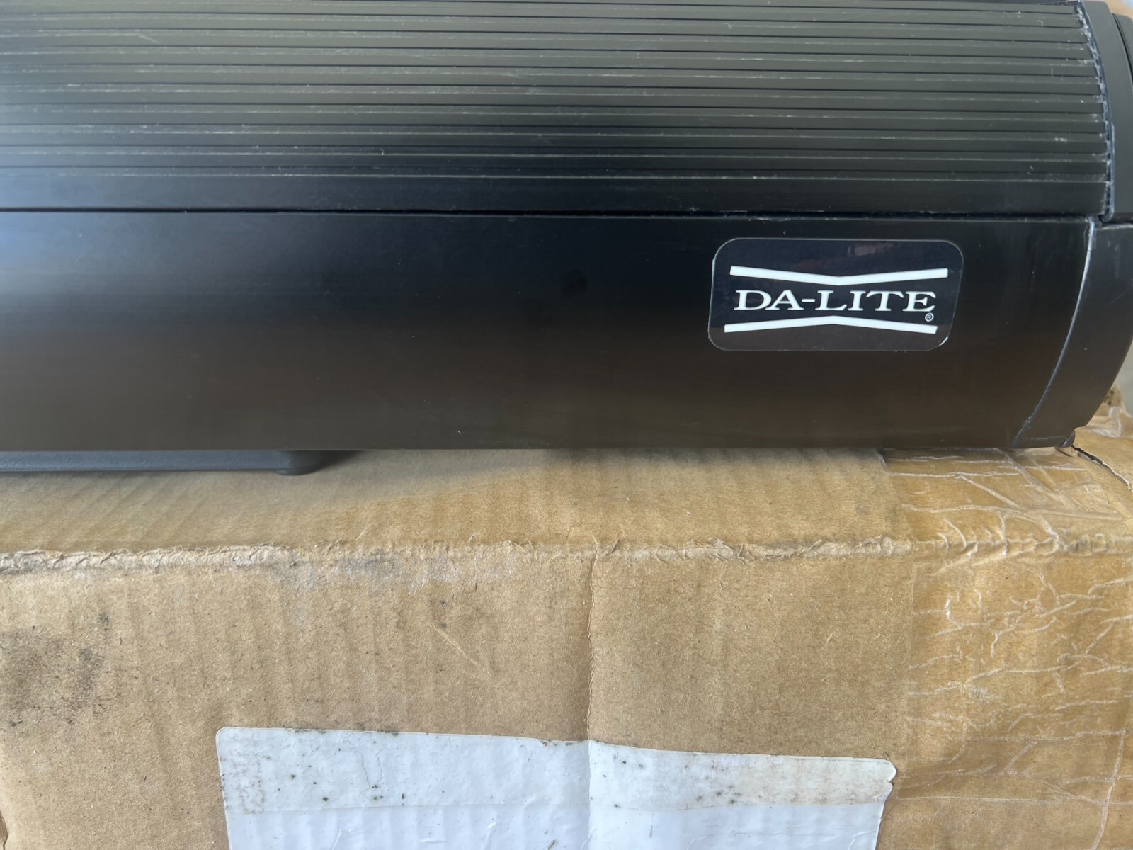 Da-Lite 83315 60 Inch Diagonal Deluxe Insta-Theater Screen [ 36" x 48" x 60" ]