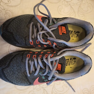 Nike Kids 6.5 XE Zoom Structure 18 Stable Ride Running Shoe  Black Unisex Pink