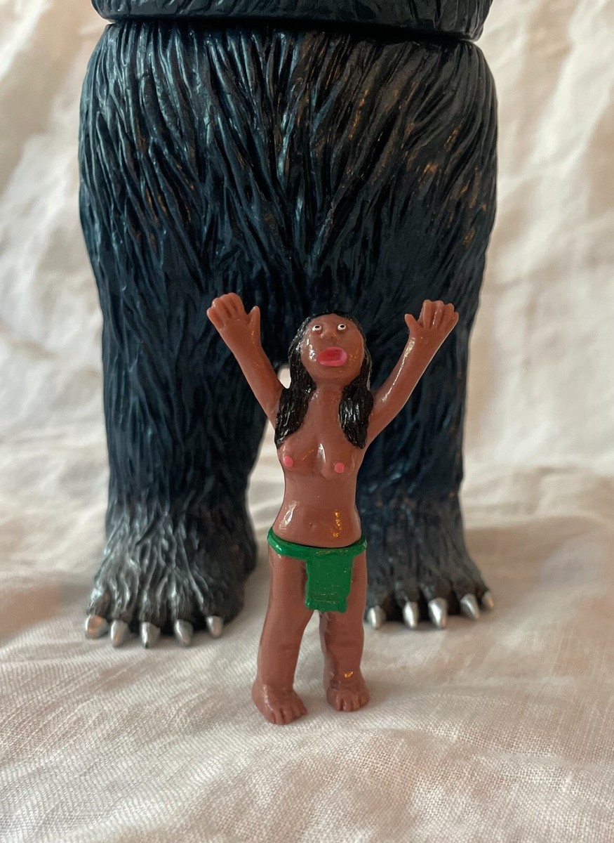 Kesagake Rampage Toys - Godzilla Blue Sofubi vinyl art toy Kesagake Rampage Toys - Godzilla Blue Sofubi vinyl art toy
