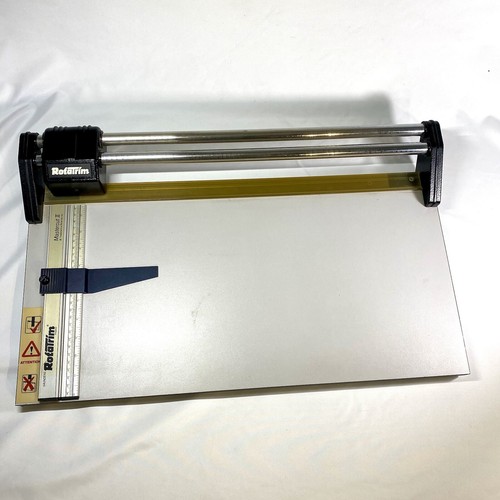 Rotatrim Mastercut II Model 17 Professional Rotary Paper Cutter Trimmer