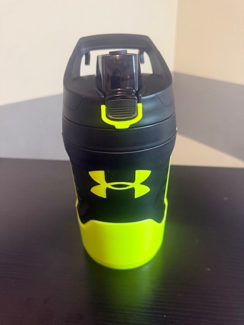 Under Armour 32oz Insulated water bottle