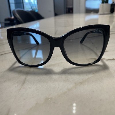 Tom Ford designer Sunglasses EUC Sexy black  oversized  classic Iconic