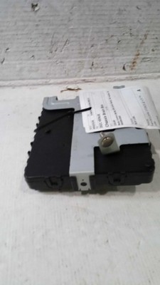 Used Body Control Module fits: 2021 Hyundai Venue Body Control BCM RH center das