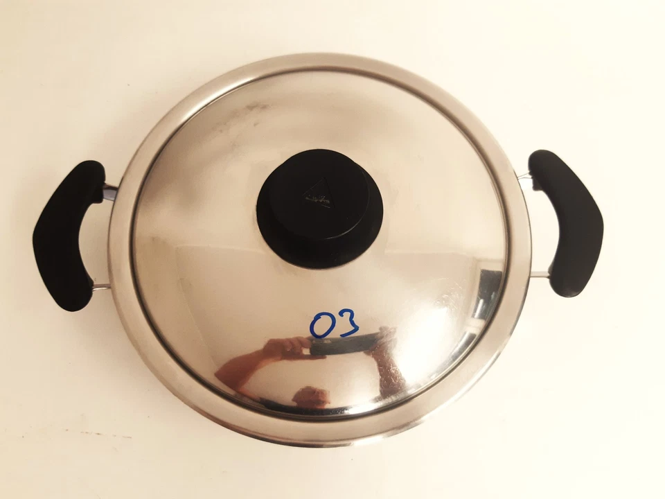 AMC #03 Topf ca. 3,1 Liter Durchmesser 24 cm mit Deckel