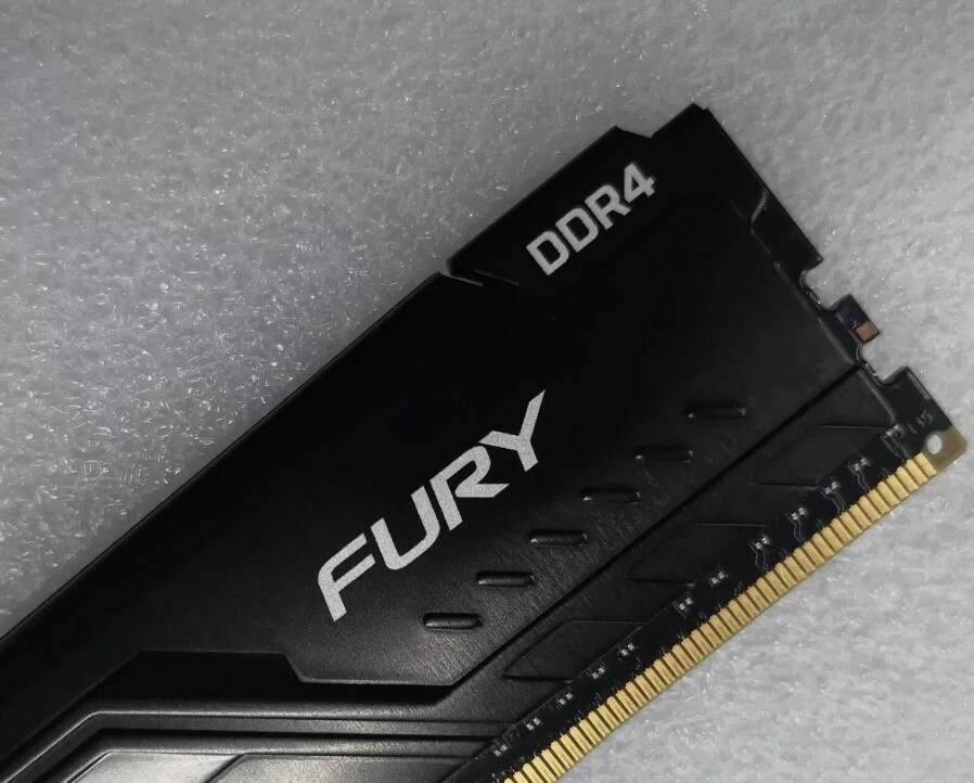KINGSTON FURY DDR4 32 gbメモリー Kingston FURY Beast 32GB (4x8GB) 3200MHz DDR4 CL16 Desktop
