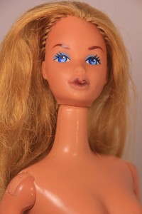 kissing barbie 1980s