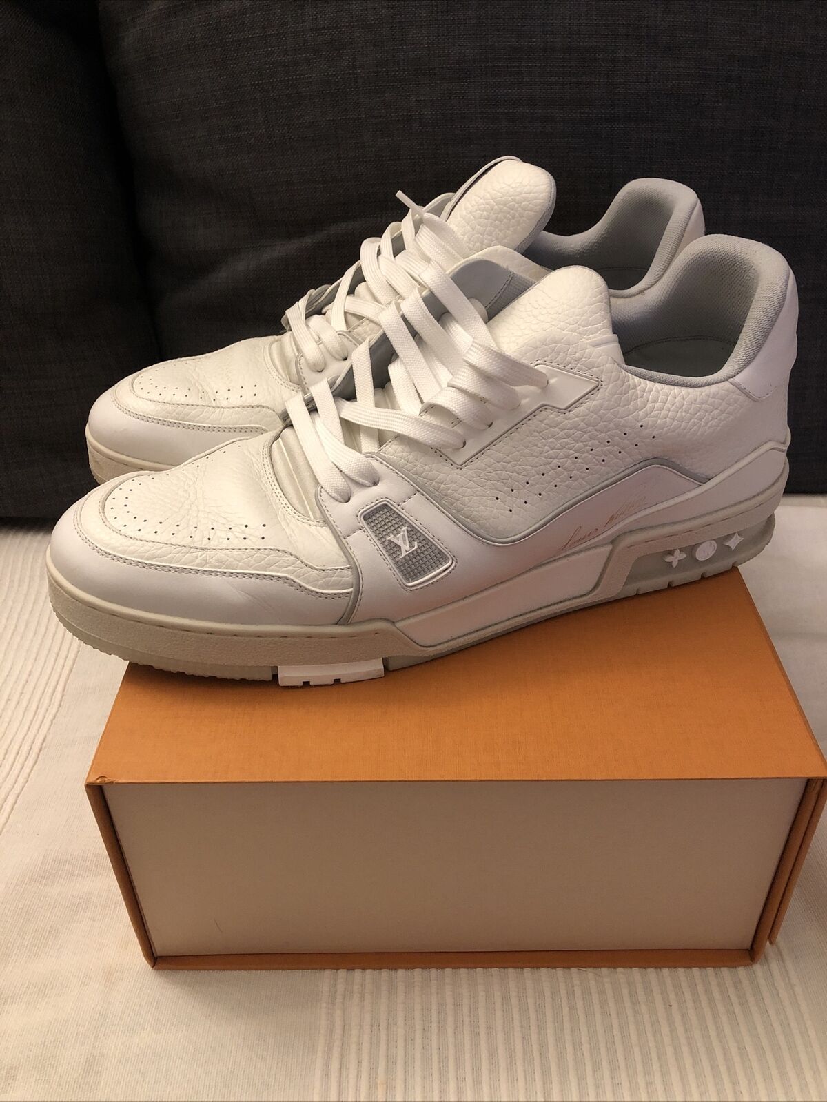 LV Trainer Grey White