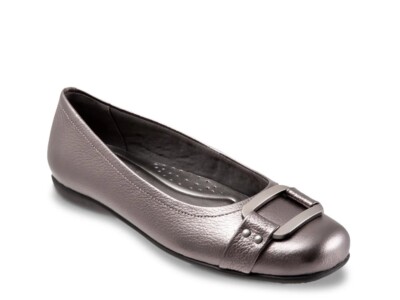Trotters Sizzle Signature Pewter Metallic Women's Size 8W Shoe, NiB Retails $125