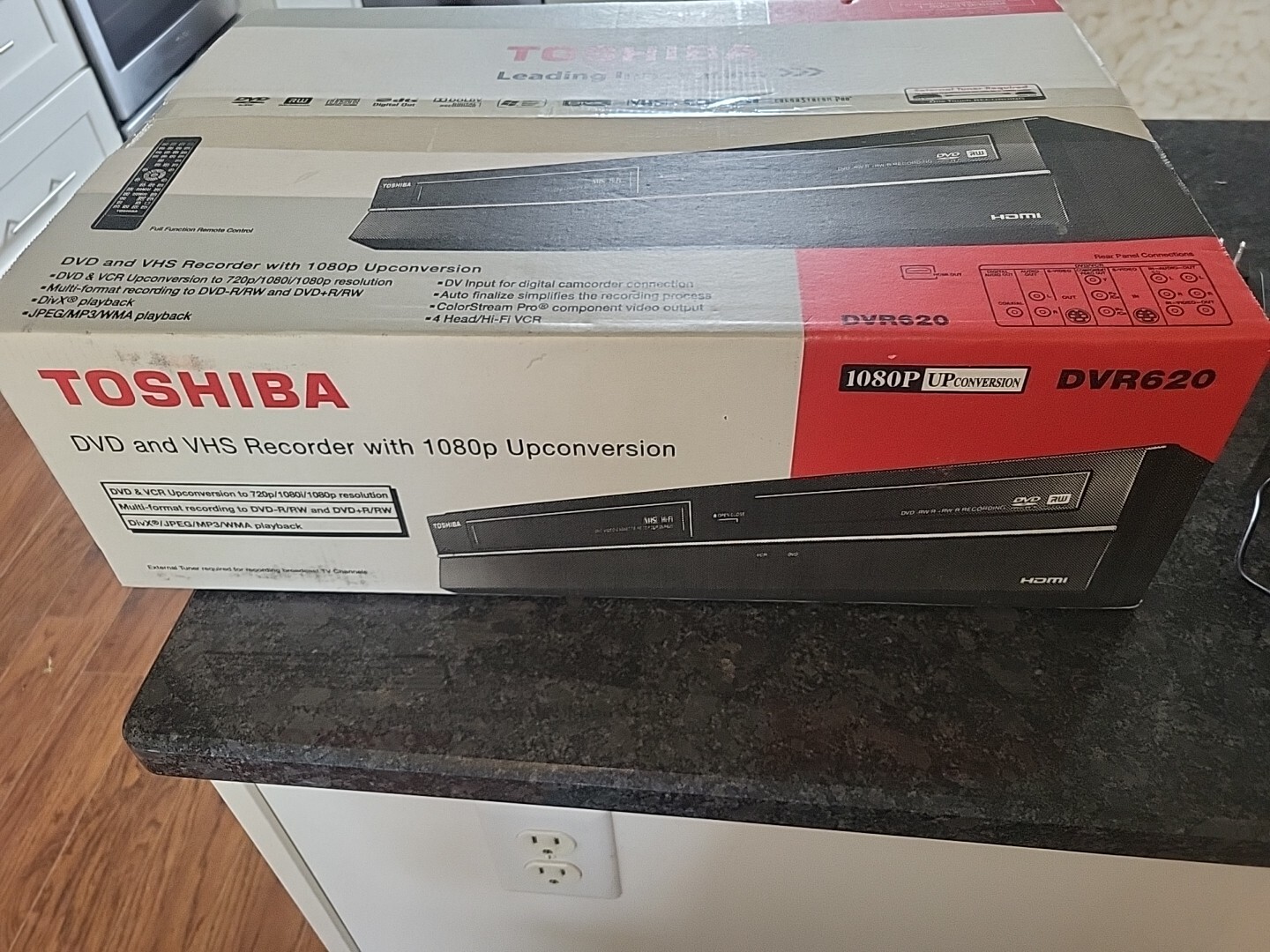 New Sealed Toshiba DVR620 Black DVD/VHS Recorder Combo with Remote 1080p 