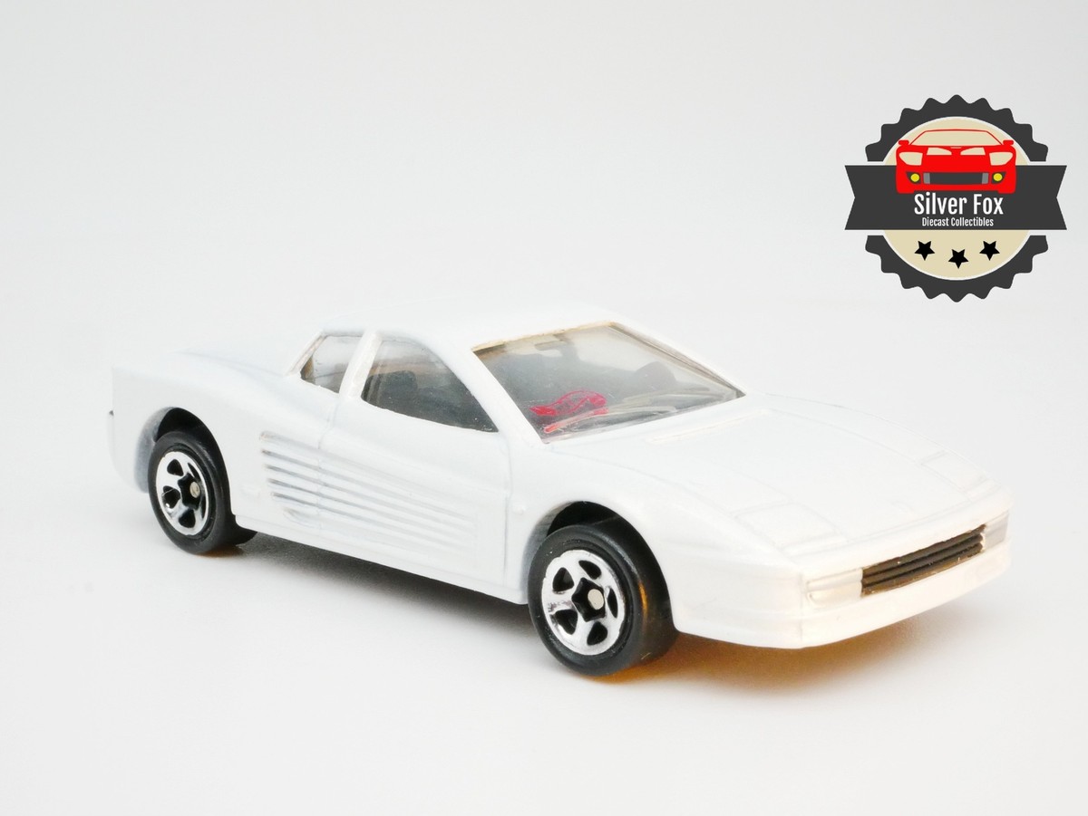 FERRARI TESTAROSSA WHITE 5SP 1:64 SCALE EXCLUSIVE DIECAST