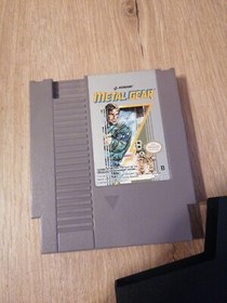 Nintendo NES M&eacute;tal Gear 