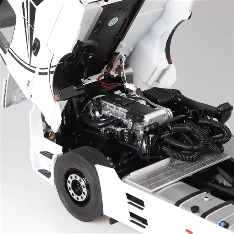NZG for Mercedes for Benz Actros GigaSpace 4x2 white 1/18 NZG for Mercedes for Benz Actros GigaSpace 4x2 white 1/18