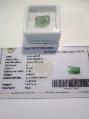 1 radiant facet Emerald Smaragd ca 12,1 x 7 mm nice chrystal 3,9 ct Nachbildung