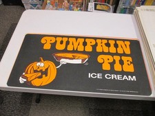 Baskin Robbins ice cream 1977 store poster sign PUMPKIN PIE halloween spooky 3