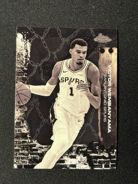 Victor Wembanyama 2025-26 Topps Chrome Cactus Jack Base #59 San Antonio Spurs