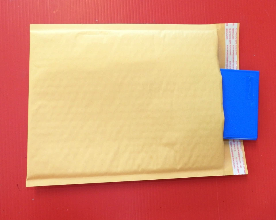 Blue Media Mate 3-1/2 英寸软盘存储盒 可容纳4盘 — 第 3/3 张图片