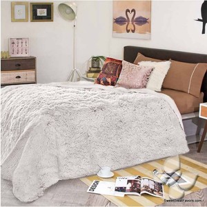 White Fluffy Fleece Decoration Blanket Comforter King Sheet Ivory