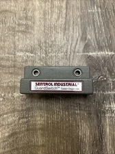 Sentrol Industrial Guardswitch Non-Contact Safety Interlock, Brand New
