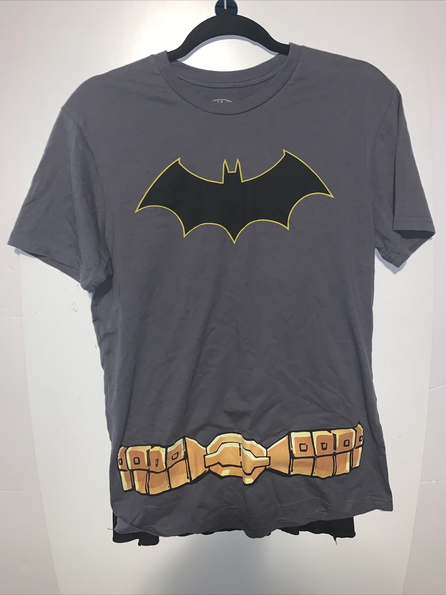 Batman Men's Short Sleeve Shirt W/Cape (Removable) Size M #227 | eBay