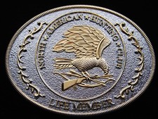 RF13118 VINTAGE 1980s  NORTH AMERICAN HUNTING CLUB LIFE MEMBER  BELT BUCKLE