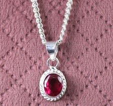 Natürlich 6.65 Karat Kissen Rot Saphir Edelstein Zertifiziert Herren Pendel See