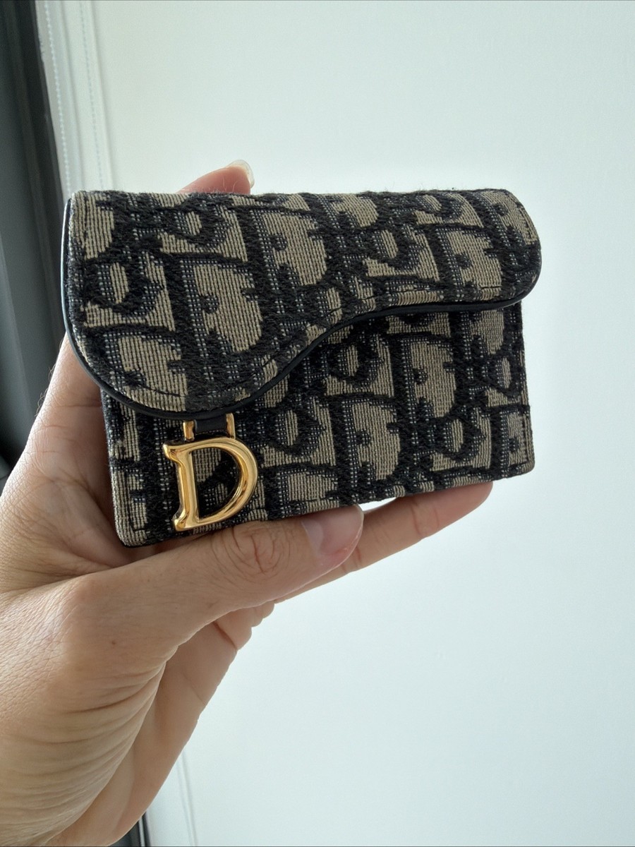 小物 Christian Dior Saddle Medium Wallet Dior Saddle Lotus Wallet in Blue Dior Oblique Jaquard | eBay