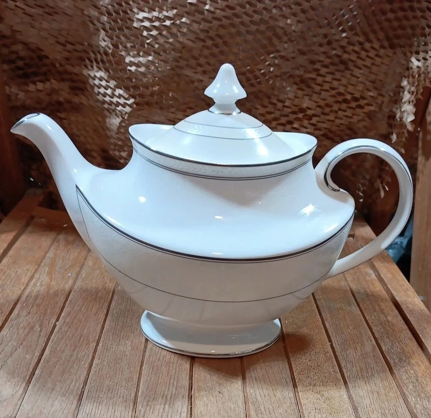 Royal Doulton Anthea China