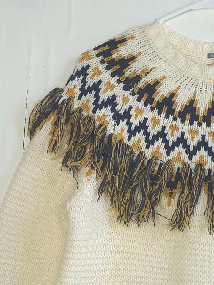 Charlotte Russe Fair Isle вязаный свитер женщин M крем кисточки ворота акрил - Изображение 4 из 4